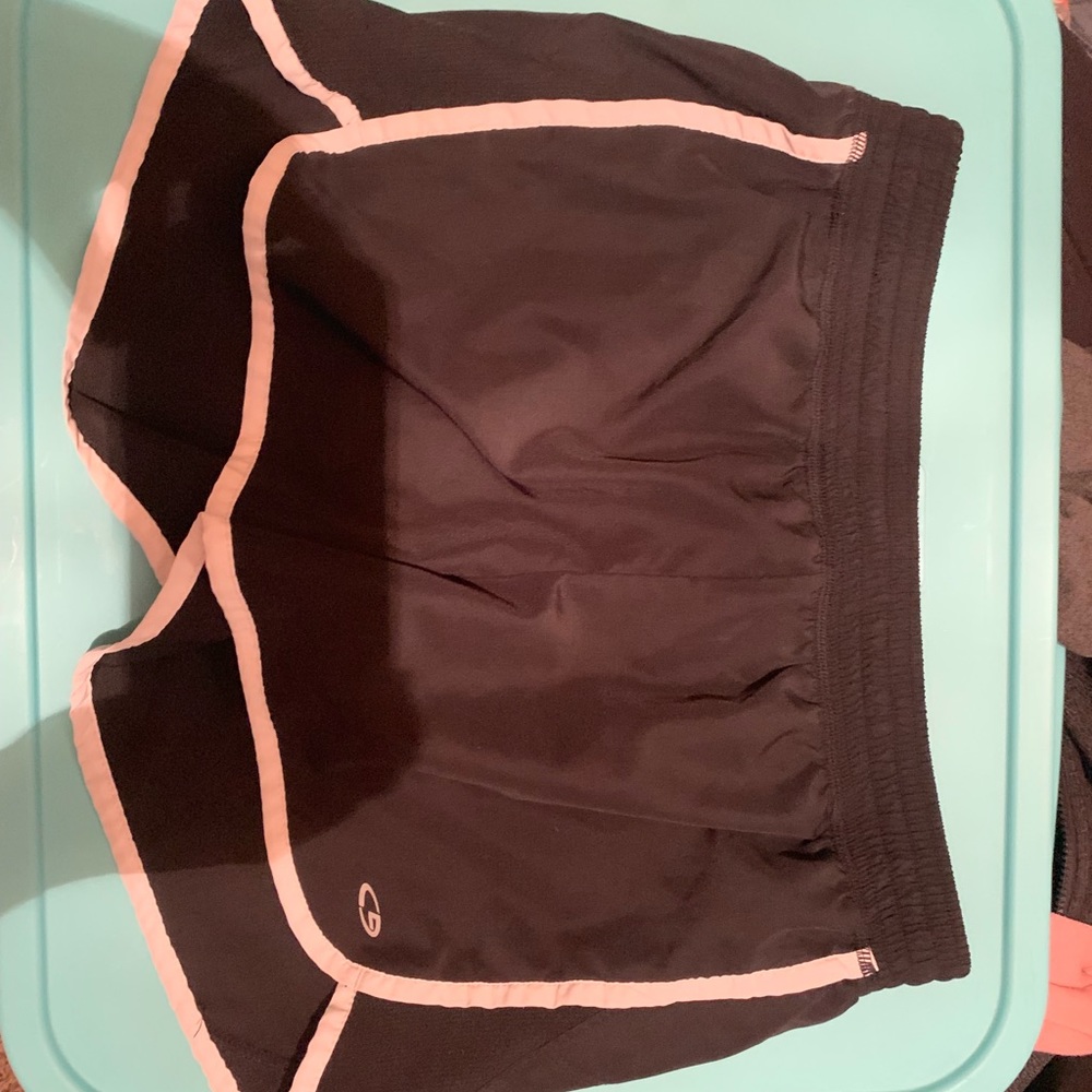 Champion short